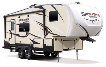 Fifth Wheel Trailer